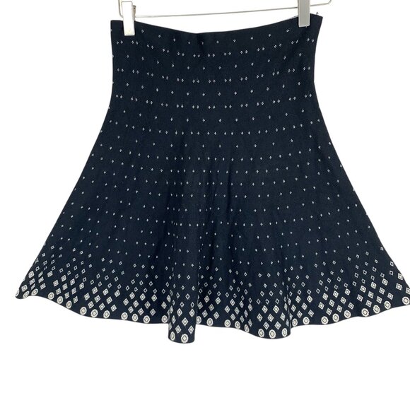 knit Mac Studio  skirt. Very stretchy. Black and white design flared size med - Picture 1 of 8